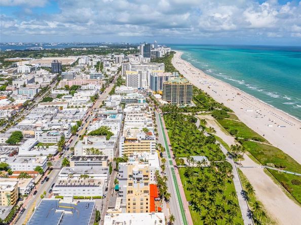 1390 Ocean Dr 202, Miami Beach FL 33139