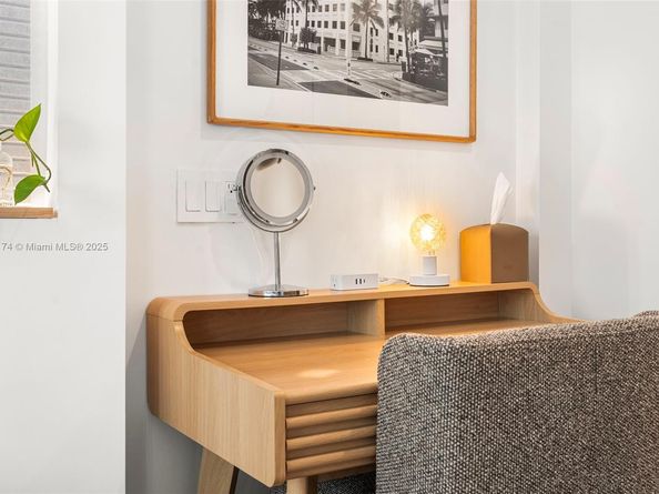 1390 Ocean Dr 202, Miami Beach FL 33139