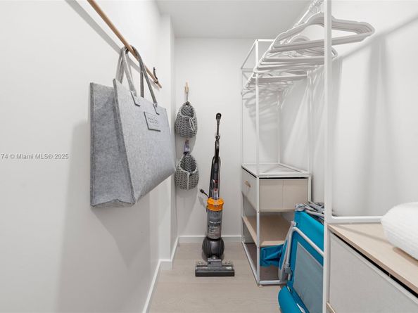 1390 Ocean Dr 202, Miami Beach FL 33139