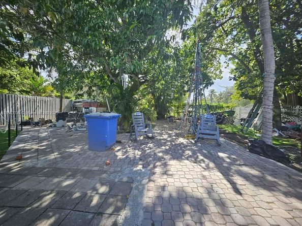 1320 Dunad Ave, Opa-Locka FL 33054