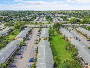 7305 NW 4th Pl 202, Margate FL 33063