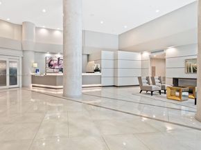 19195 NE 36th Ct 2902, Aventura FL 33180