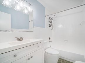 338 Majorca Ave 205, Coral Gables FL 33134