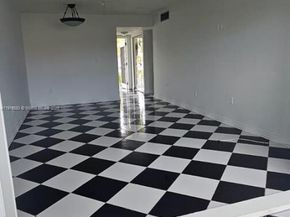 8595 Sunrise Lakes Blvd 307, Sunrise FL 33322