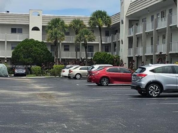 8595 Sunrise Lakes Blvd 307, Sunrise FL 33322