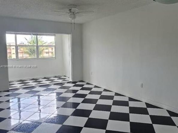 8595 Sunrise Lakes Blvd 307, Sunrise FL 33322