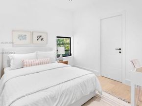 4444 Adams Ave, Miami Beach FL 33140