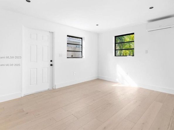 4444 Adams Ave, Miami Beach FL 33140