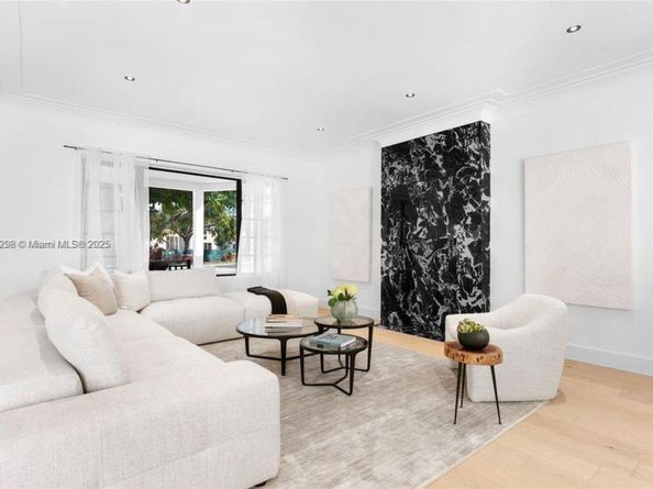 4444 Adams Ave, Miami Beach FL 33140