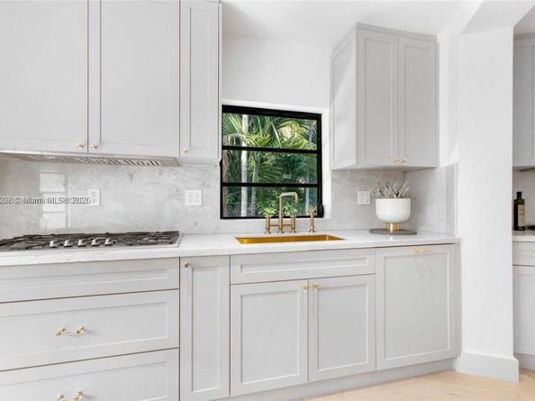 4444 Adams Ave, Miami Beach FL 33140