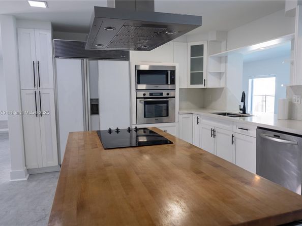10860 SW 116th St, Miami FL 33176