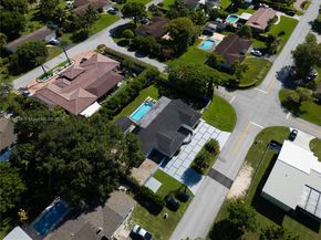 10860 SW 116th St, Miami FL 33176
