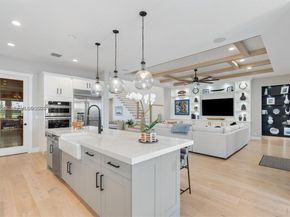 9369 Crestview Cir, Palm Beach Gardens FL 33412