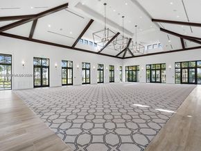 9369 Crestview Cir, Palm Beach Gardens FL 33412