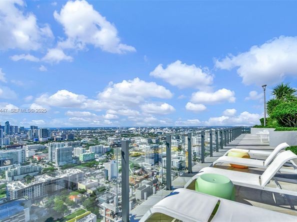 501 NE 31st St 2902, Miami FL 33137