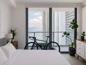 501 NE 31st St 2902, Miami FL 33137