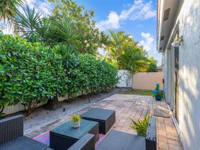 4272 N Magnolia Cir, Delray Beach FL 33445