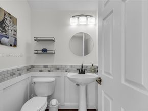 4272 N Magnolia Cir, Delray Beach FL 33445