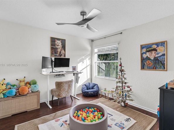 4272 N Magnolia Cir, Delray Beach FL 33445