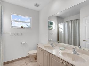4272 N Magnolia Cir, Delray Beach FL 33445