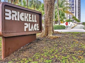 1901 Brickell Ave B1407, Miami FL 33129