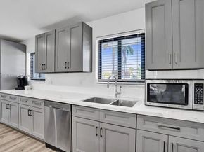 1024 NE 4th St, Hallandale Beach FL 33009