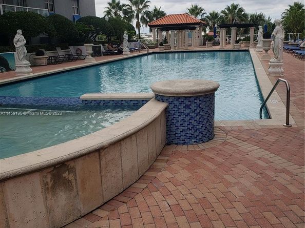 5077 NW 7th St 903, Miami FL 33126