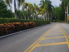5077 NW 7th St 903, Miami FL 33126