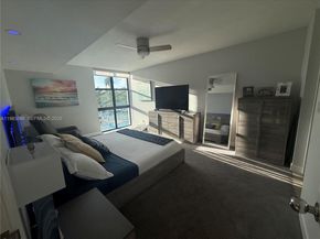 1301 NE River Reach Dr 317, Fort Lauderdale FL 33315