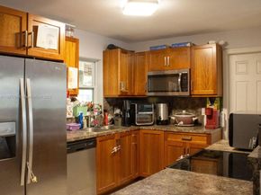 6630 Charleston St, Hollywood FL 33024