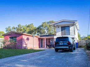 6630 Charleston St, Hollywood FL 33024