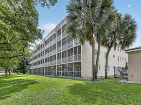 9470 Tangerine Pl 105, Davie FL 33324