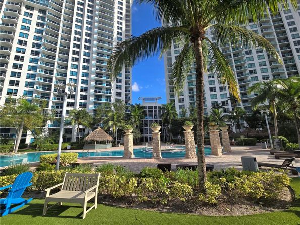 2641 N Flamingo Rd 2601N, Sunrise FL 33323