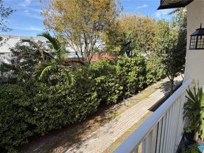 11605 NW 89th St 220, Doral FL 33178