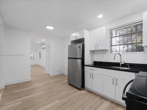 2911 NW 30th St, Miami FL 33142