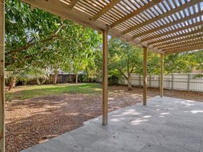 2911 NW 30th St, Miami FL 33142