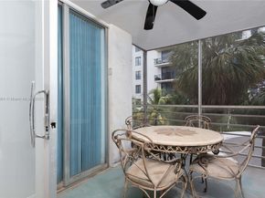 17890 W Dixie Hwy 319 Hwy 319, North Miami Beach FL 33160