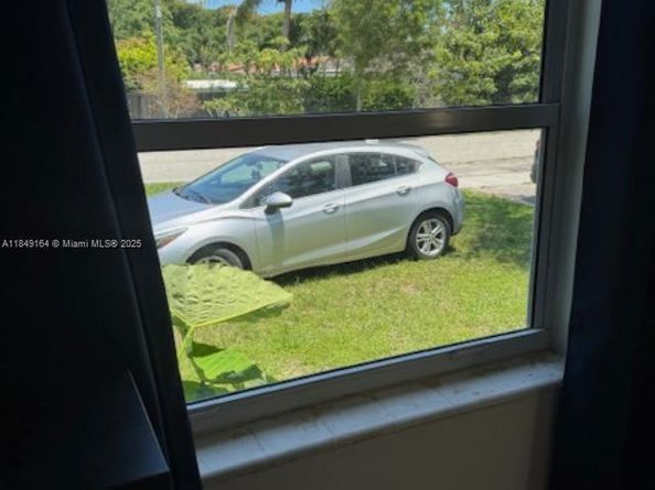 204 SW 7th Ave, Hallandale Beach FL 33009