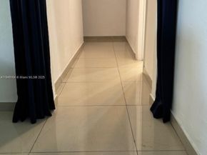 204 SW 7th Ave, Hallandale Beach FL 33009