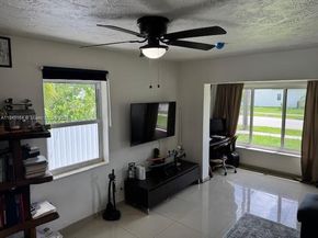 204 SW 7th Ave, Hallandale Beach FL 33009