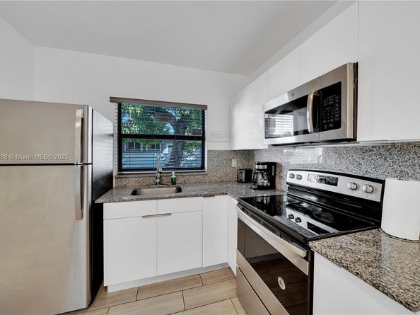 3181 NW 5th Ave, Miami FL 33127