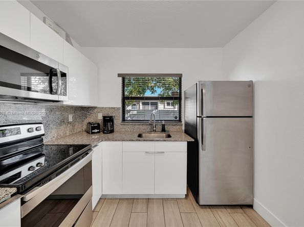 3181 NW 5th Ave, Miami FL 33127