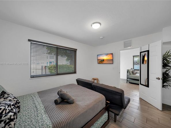 3181 NW 5th Ave, Miami FL 33127