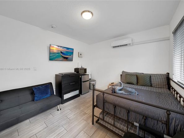 3181 NW 5th Ave, Miami FL 33127