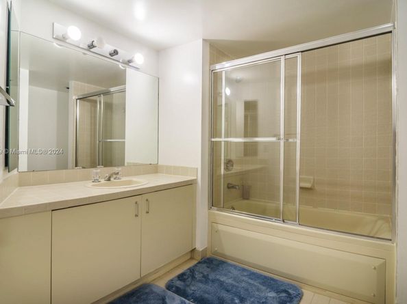 1000 Island Blvd 802, Aventura FL 33160