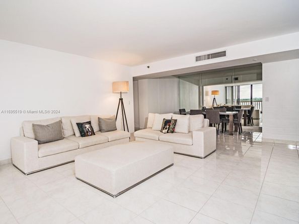 1000 Island Blvd 802, Aventura FL 33160