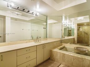 1000 Island Blvd 802, Aventura FL 33160