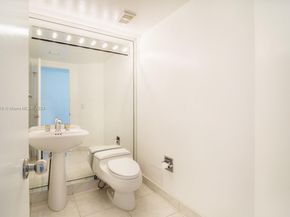 1000 Island Blvd 802, Aventura FL 33160