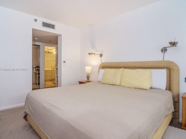 1000 Island Blvd 802, Aventura FL 33160