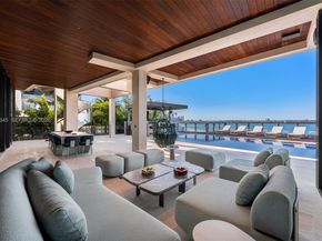 1413 N Venetian Way, Miami FL 33139